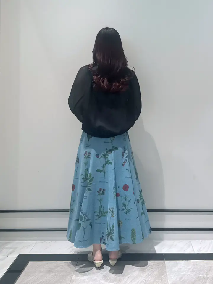 GRACE CONTINENTAL MOMOKO コーディネート画像