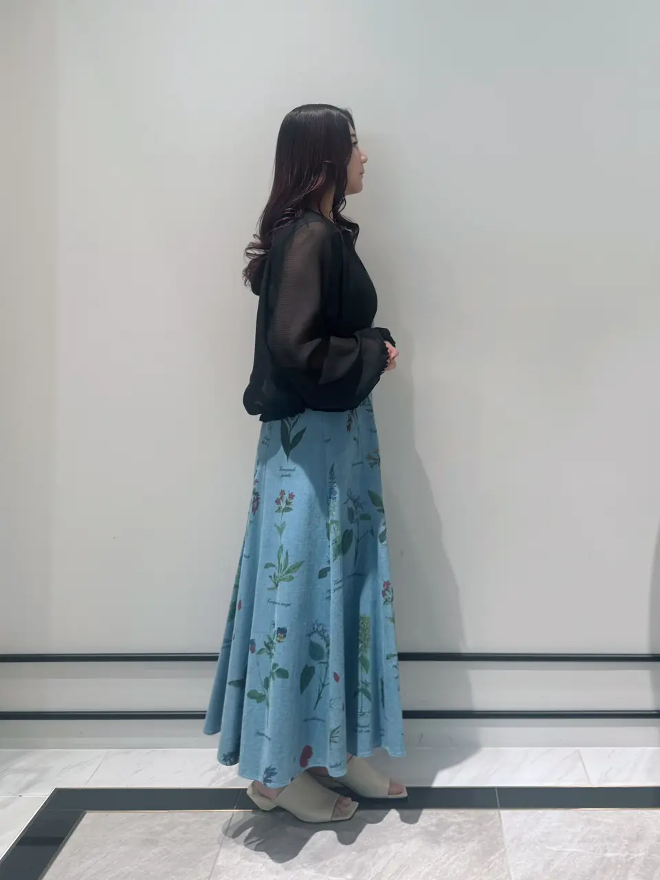 GRACE CONTINENTAL MOMOKO コーディネート画像