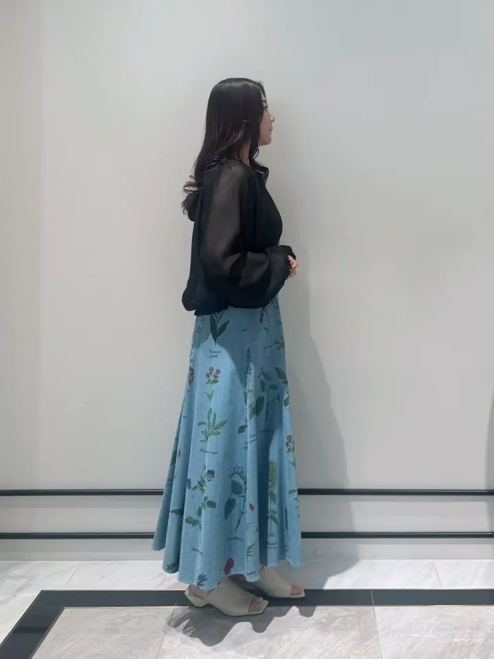 GRACE CONTINENTAL MOMOKO コーディネート画像