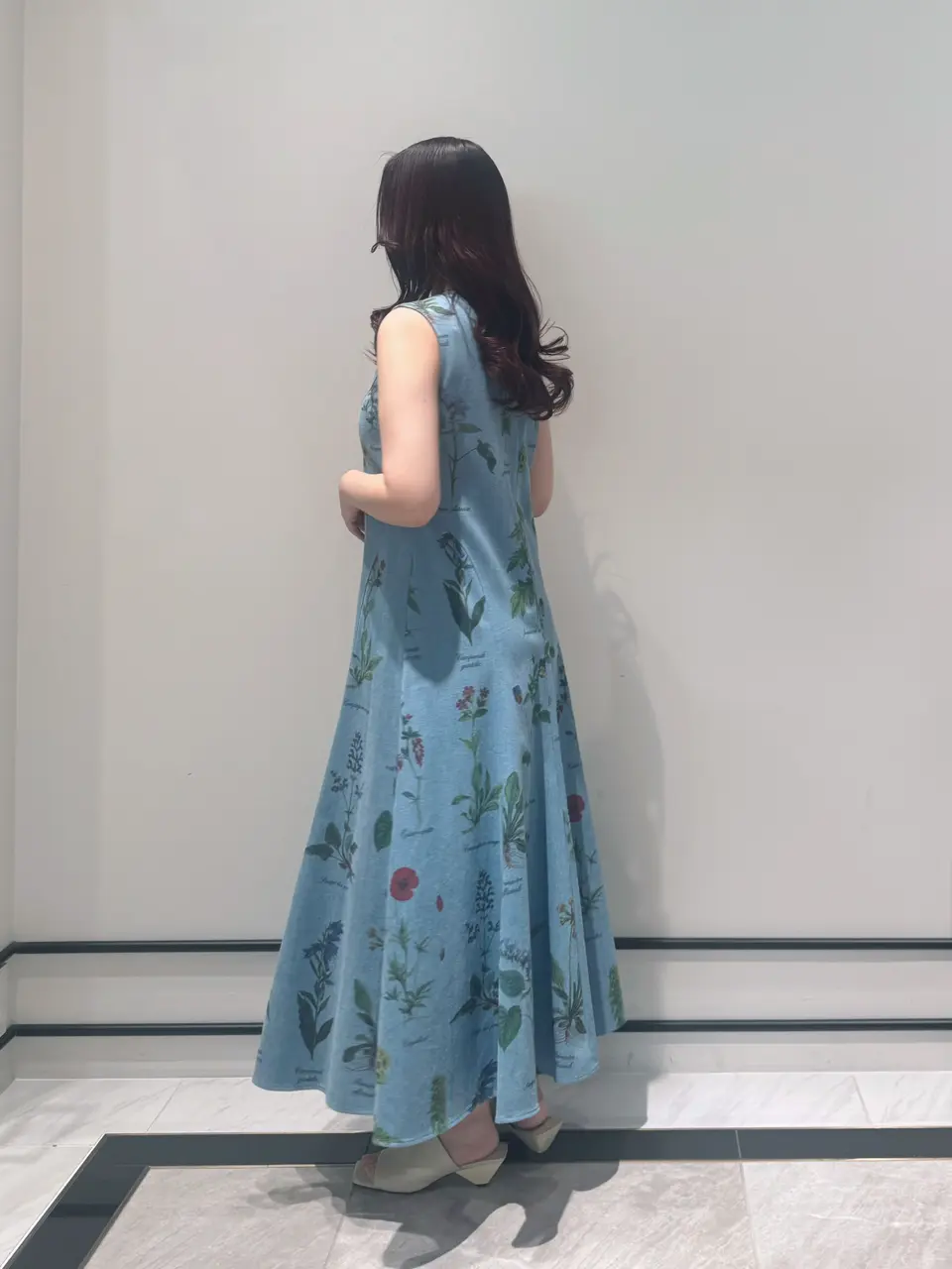 GRACE CONTINENTAL MOMOKO コーディネート画像