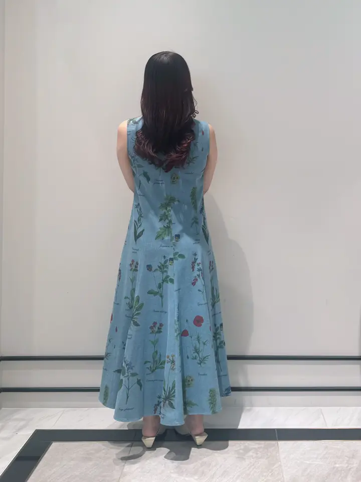 GRACE CONTINENTAL MOMOKO コーディネート画像