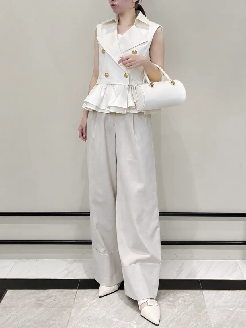  Shiori コーディネート画像