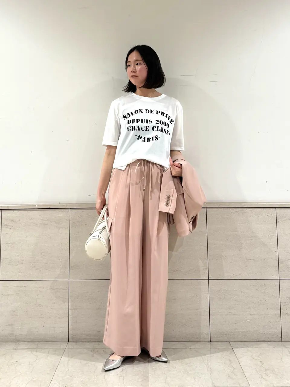 GRACE CONTINENTAL 伊藤　静華 コーディネート画像