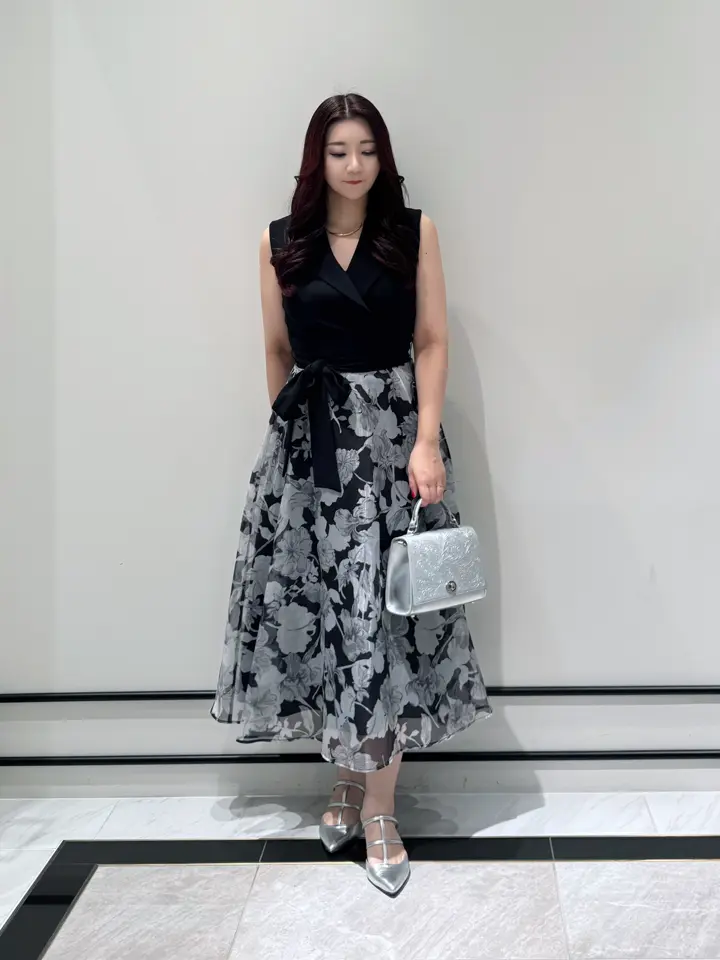 GRACE CONTINENTAL MOMOKO コーディネート画像