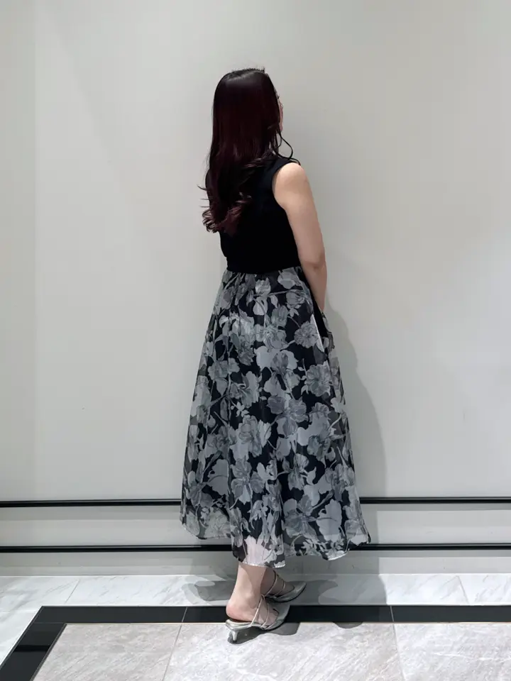 GRACE CONTINENTAL MOMOKO コーディネート画像