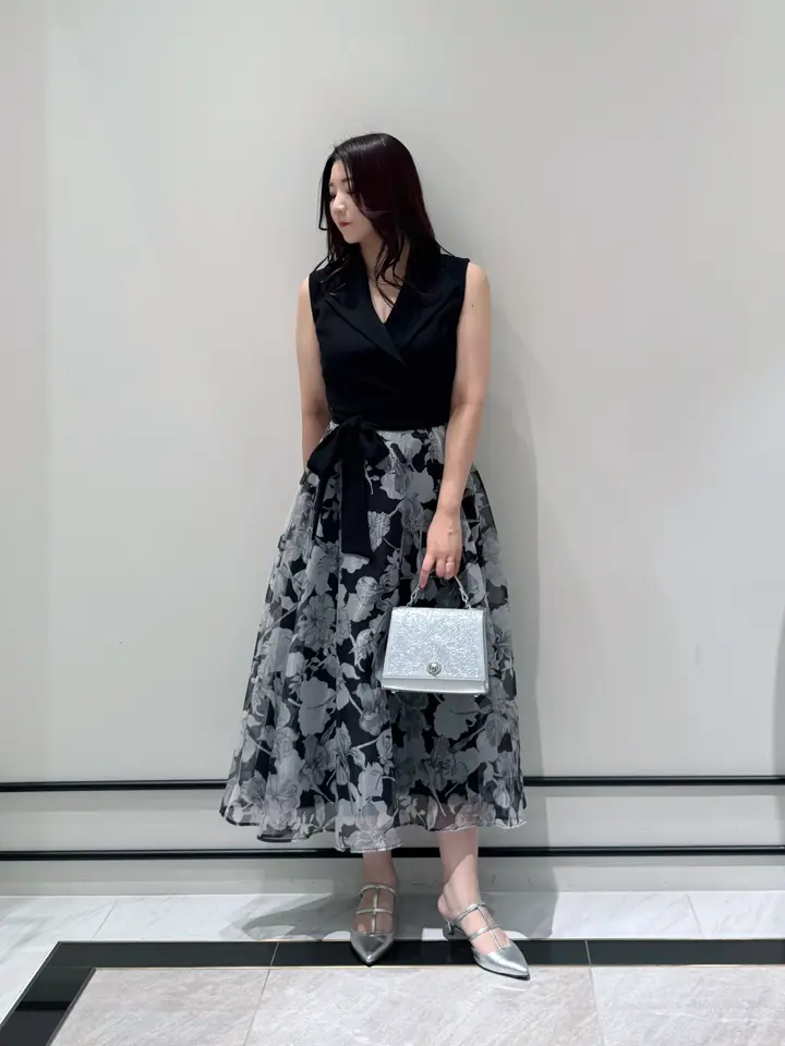 GRACE CONTINENTAL MOMOKO コーディネート画像