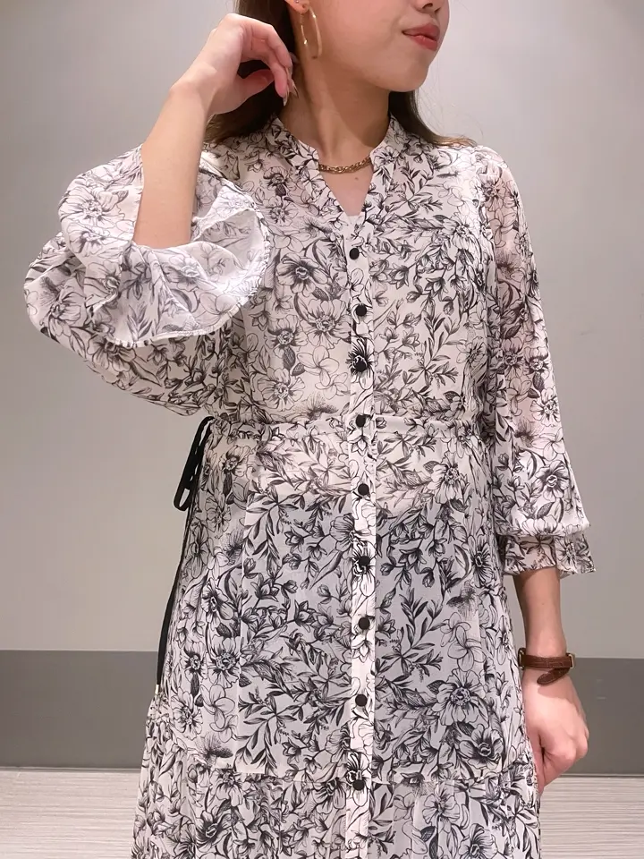 GRACE CONTINENTAL 細川　もなみ コーディネート画像