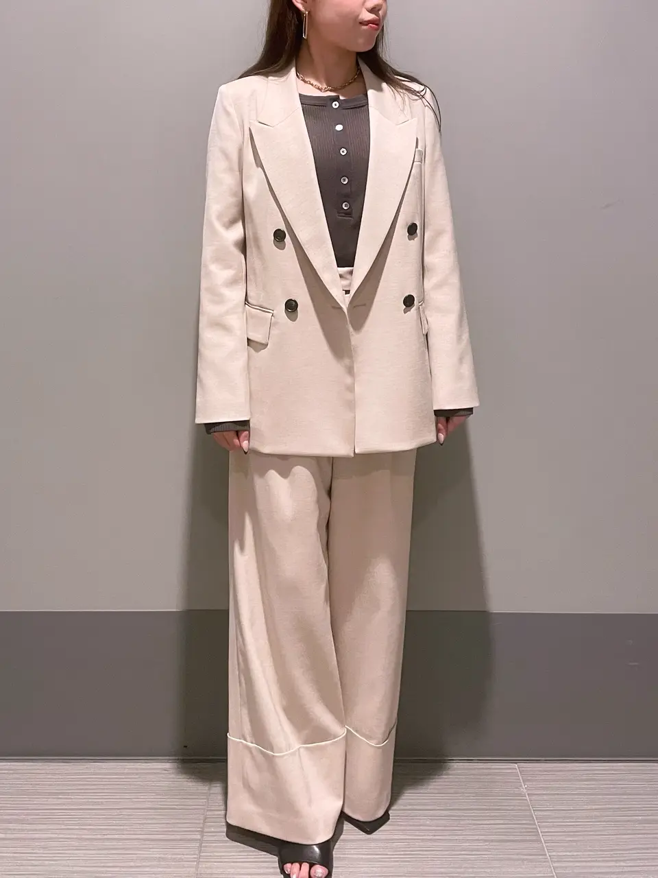 GRACE CONTINENTAL 細川　もなみ コーディネート画像