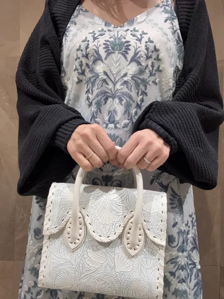 GRACE CONTINENTAL 穐山　香織 コーディネート画像