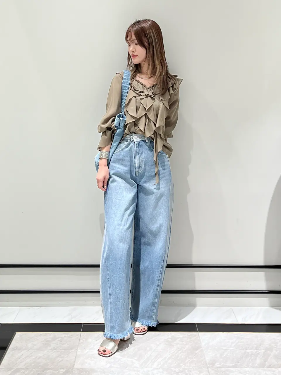  A.Kameyama コーディネート画像