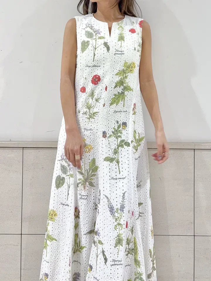 GRACE CONTINENTAL yukimi yonee コーディネート画像