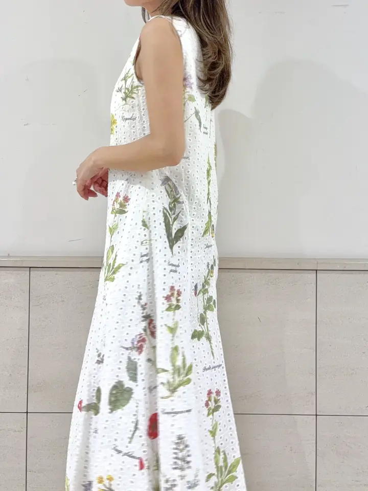 GRACE CONTINENTAL yukimi yonee コーディネート画像