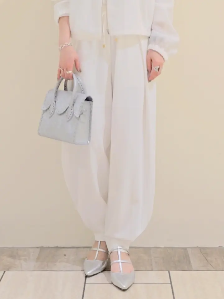 GRACE CONTINENTAL isono yui コーディネート画像