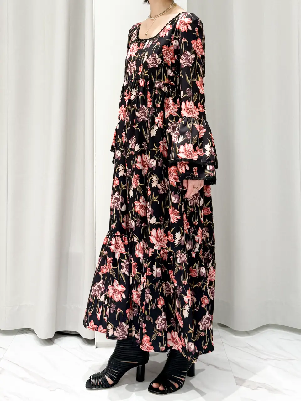 GRACE CONTINENTAL yuri コーディネート画像