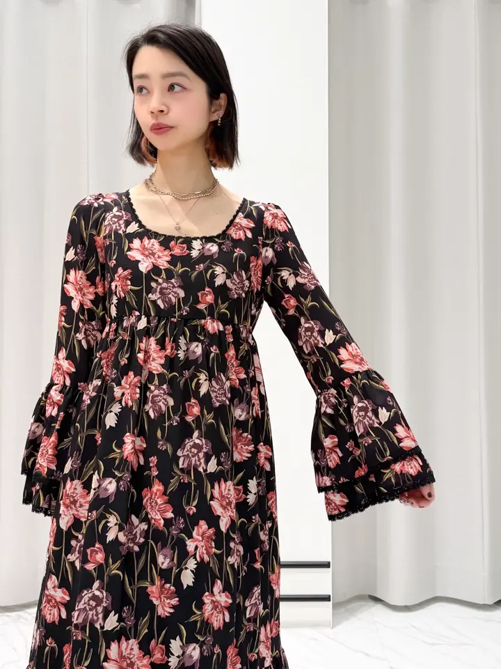 GRACE CONTINENTAL yuri コーディネート画像