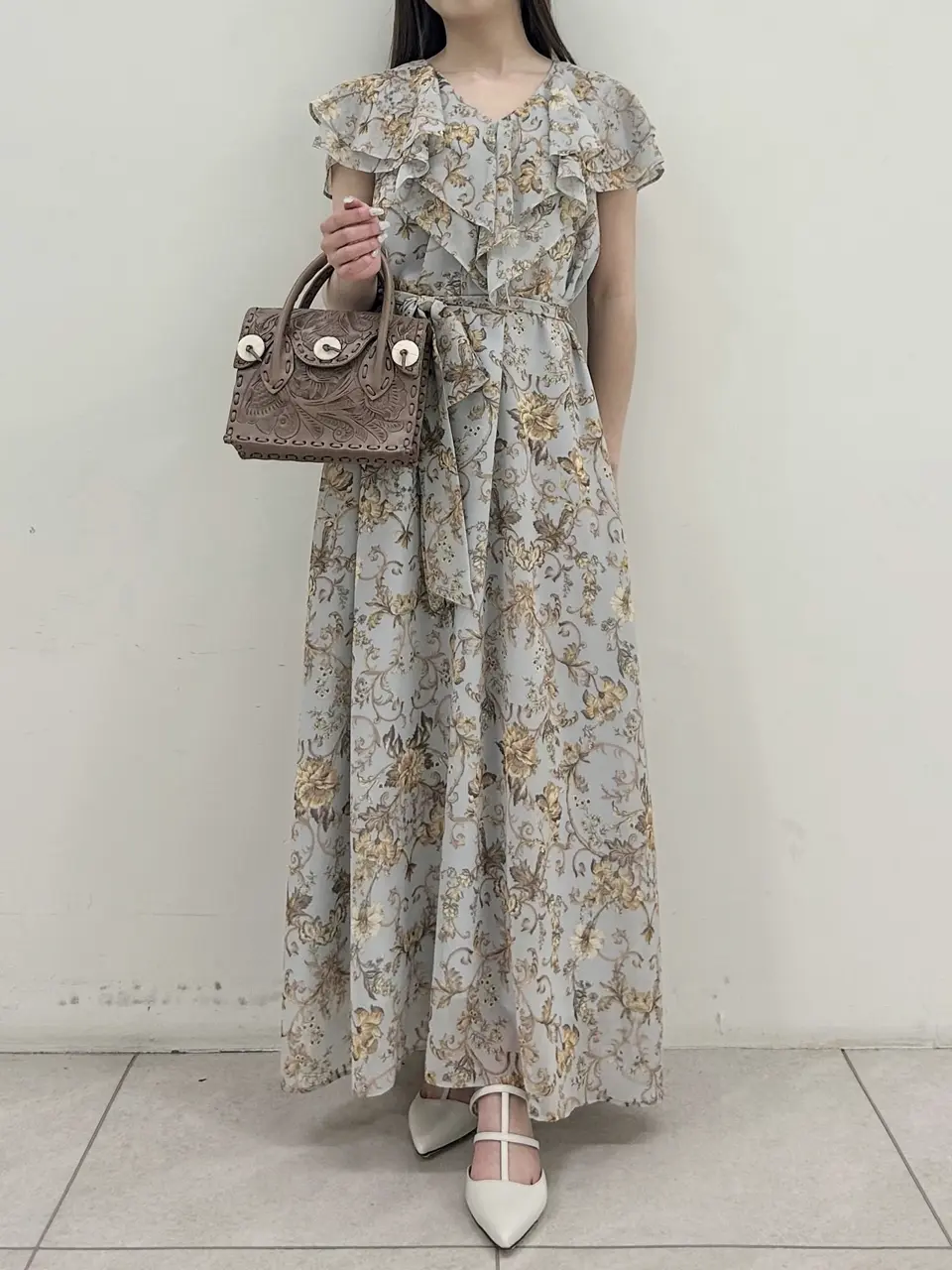 GRACE CONTINENTAL Miu Akamatsu コーディネート画像