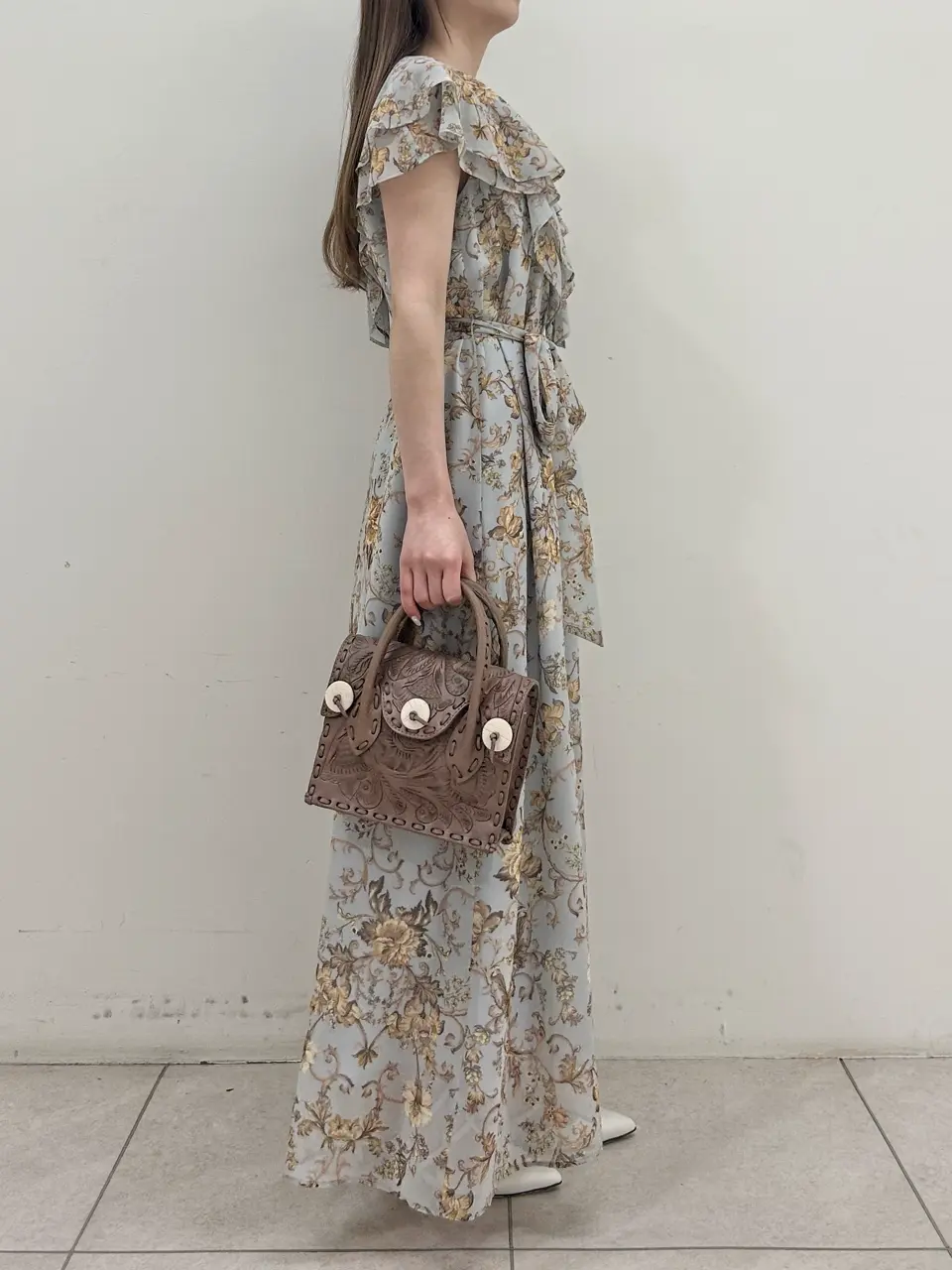 GRACE CONTINENTAL Miu Akamatsu コーディネート画像