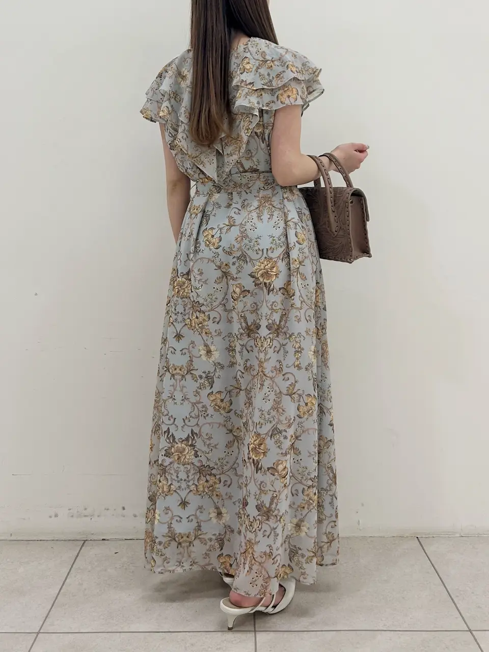 GRACE CONTINENTAL Miu Akamatsu コーディネート画像