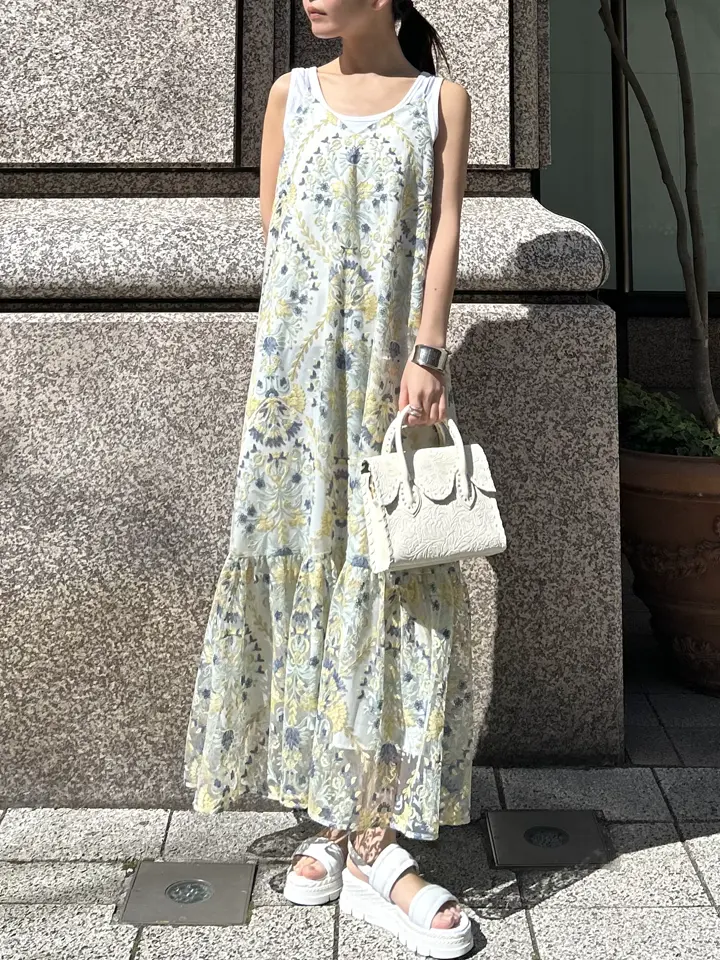 GRACE CONTINENTAL ERINA KATO コーディネート画像