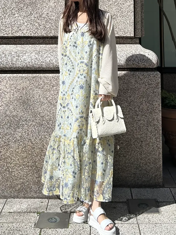 GRACE CONTINENTAL ERINA KATO コーディネート画像