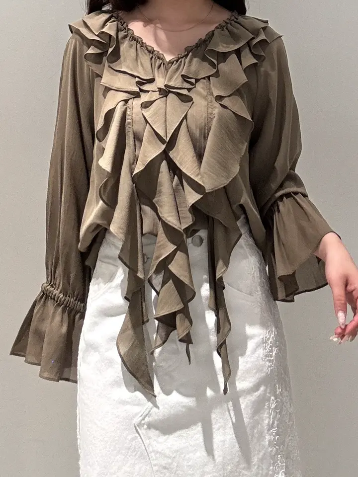 GRACE CONTINENTAL Kikuchi コーディネート画像