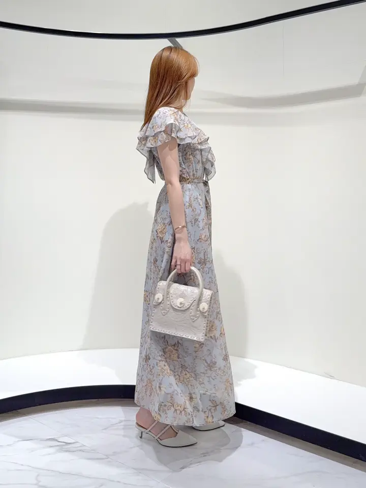 GRACE CONTINENTAL Suzuka コーディネート画像