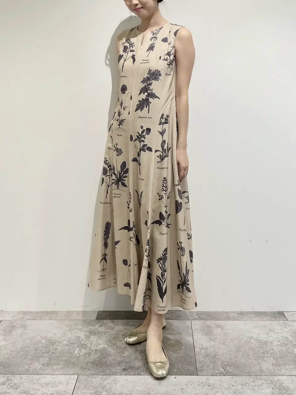 GRACE CONTINENTAL 端場 わかな コーディネート画像