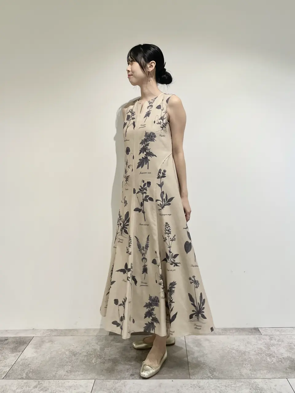 GRACE CONTINENTAL 端場 わかな コーディネート画像