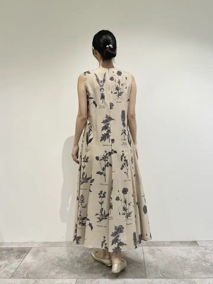 GRACE CONTINENTAL 端場 わかな コーディネート画像