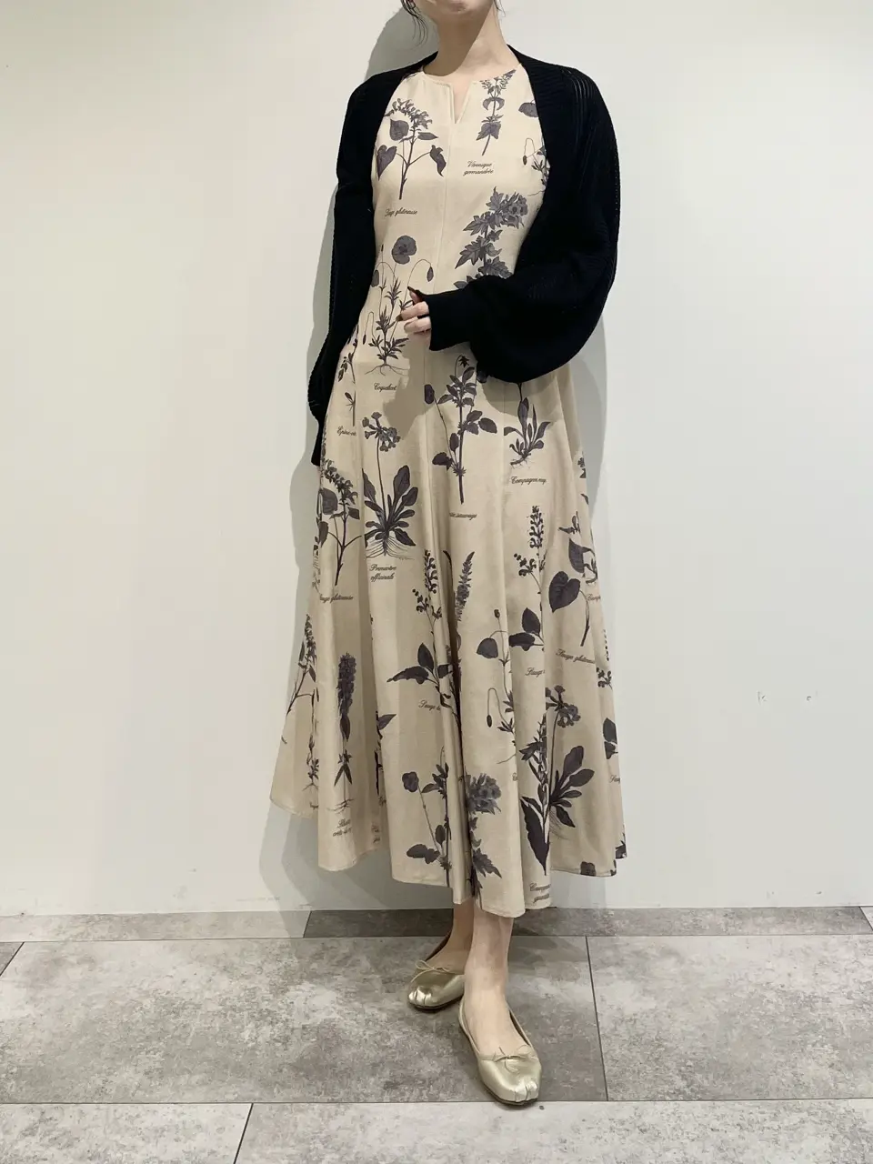 GRACE CONTINENTAL 端場 わかな コーディネート画像