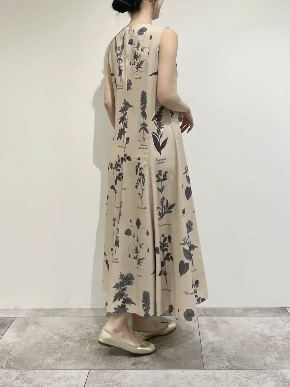 GRACE CONTINENTAL 端場 わかな コーディネート画像