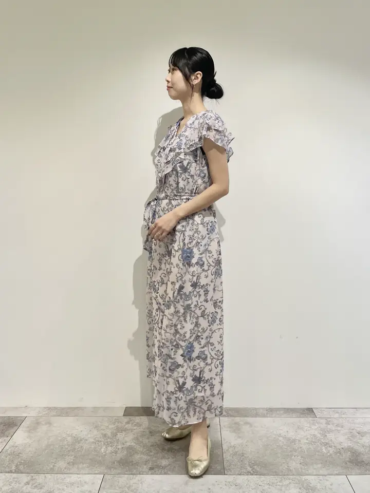 GRACE CONTINENTAL 端場 わかな コーディネート画像