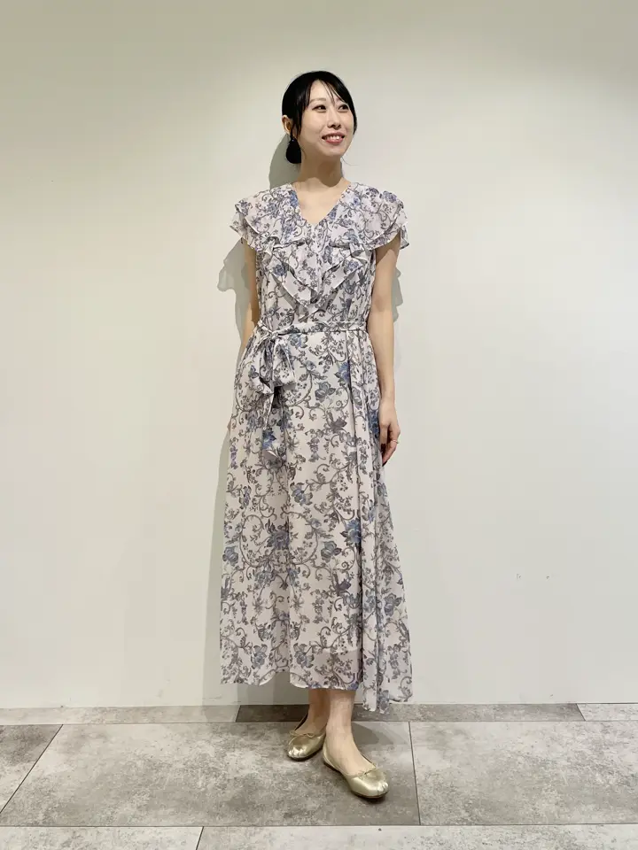 GRACE CONTINENTAL 端場 わかな コーディネート画像