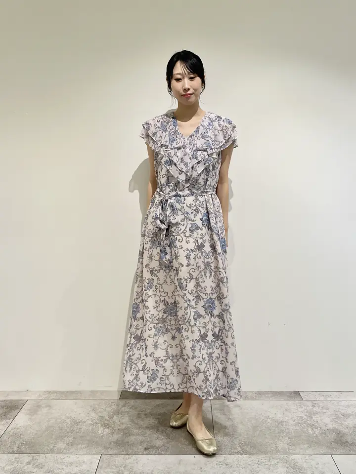 GRACE CONTINENTAL 端場 わかな コーディネート画像