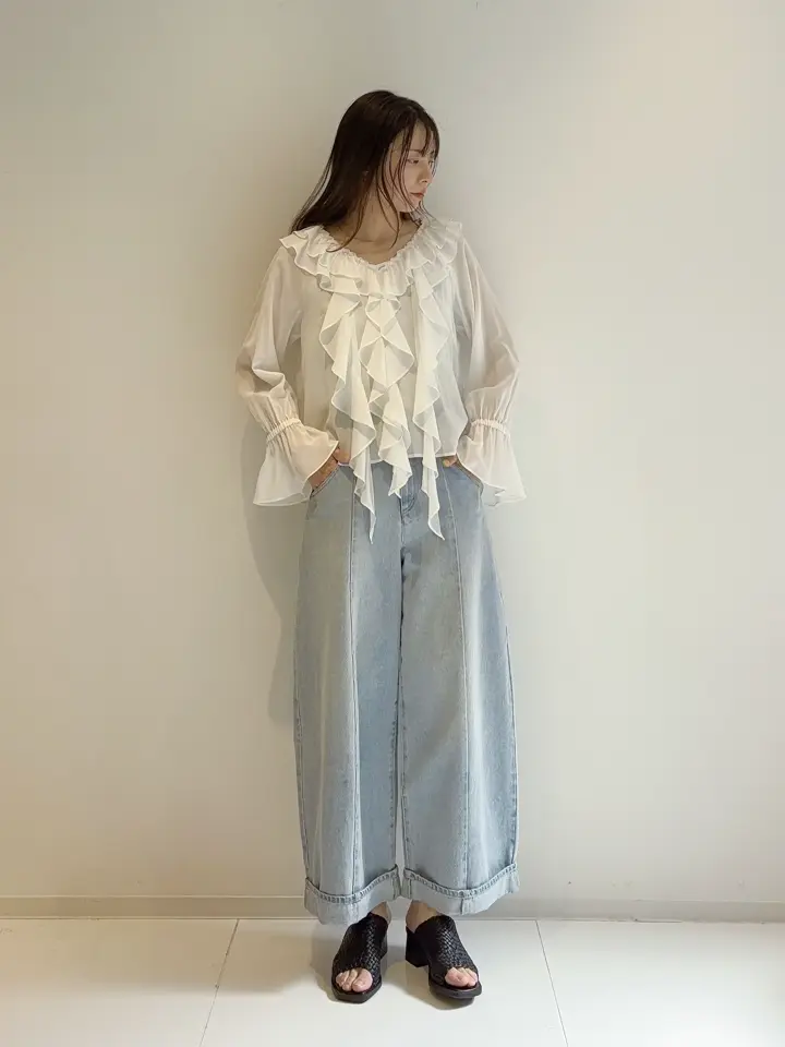 GRACE CONTINENTAL Hikaru Okada コーディネート画像