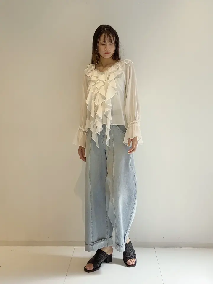 GRACE CONTINENTAL Hikaru Okada コーディネート画像