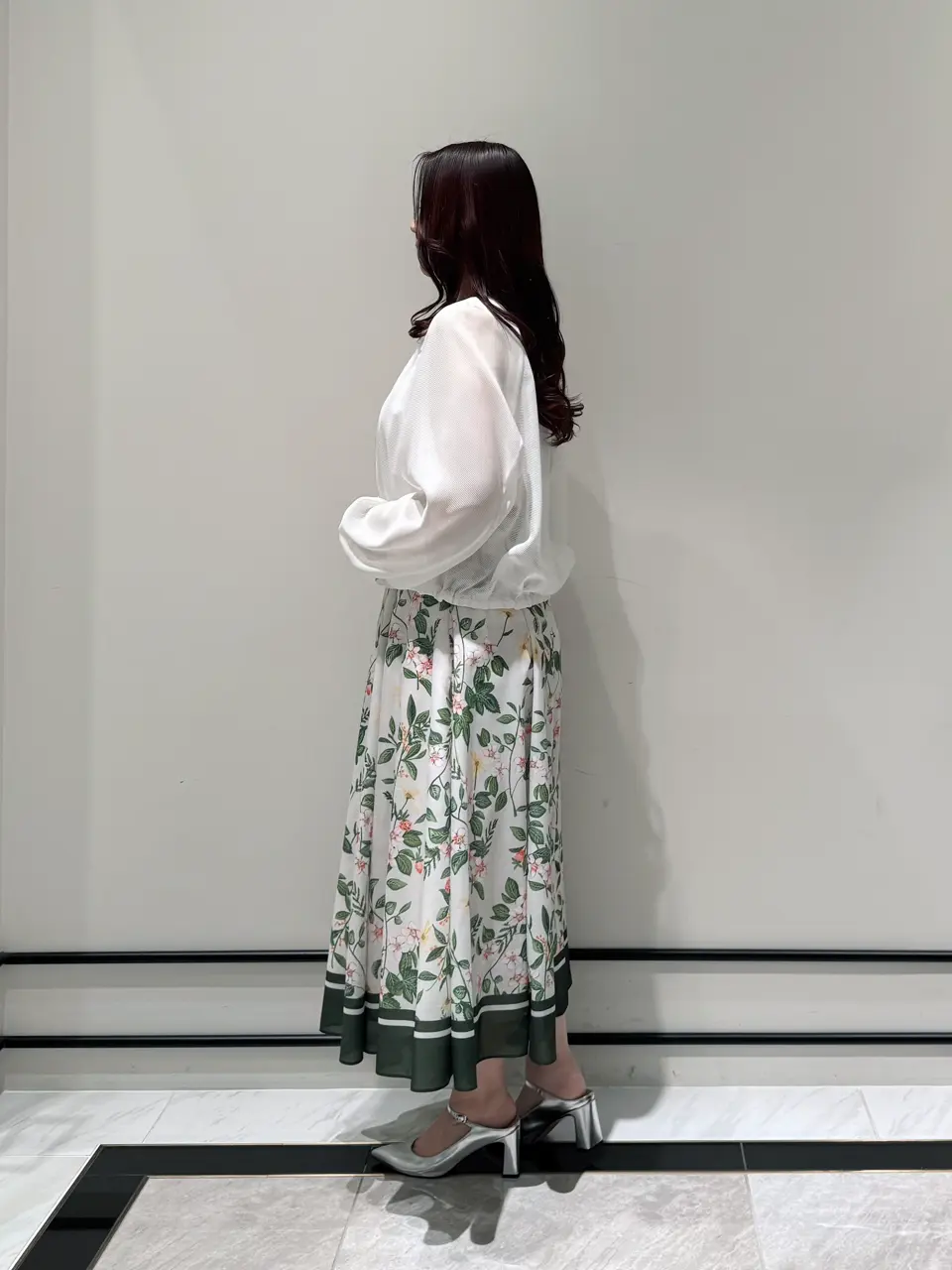 GRACE CONTINENTAL MOMOKO コーディネート画像