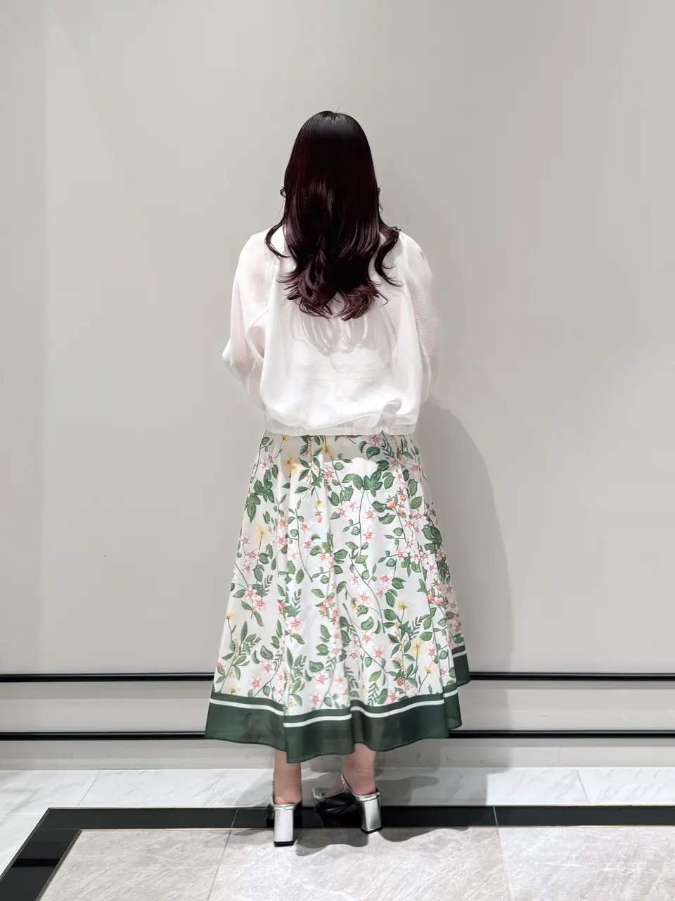 GRACE CONTINENTAL MOMOKO コーディネート画像