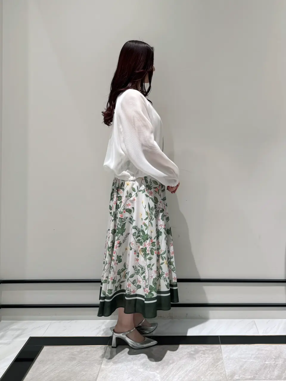 GRACE CONTINENTAL MOMOKO コーディネート画像