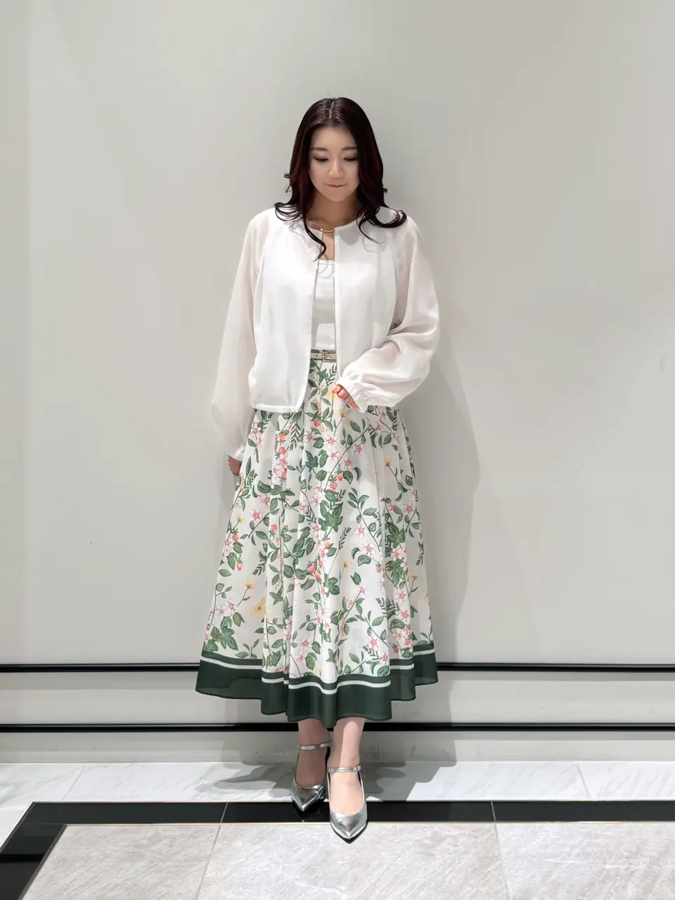 GRACE CONTINENTAL MOMOKO コーディネート画像