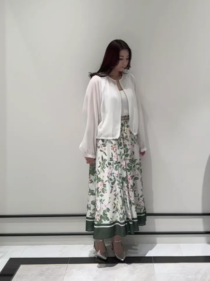 GRACE CONTINENTAL MOMOKO コーディネート画像