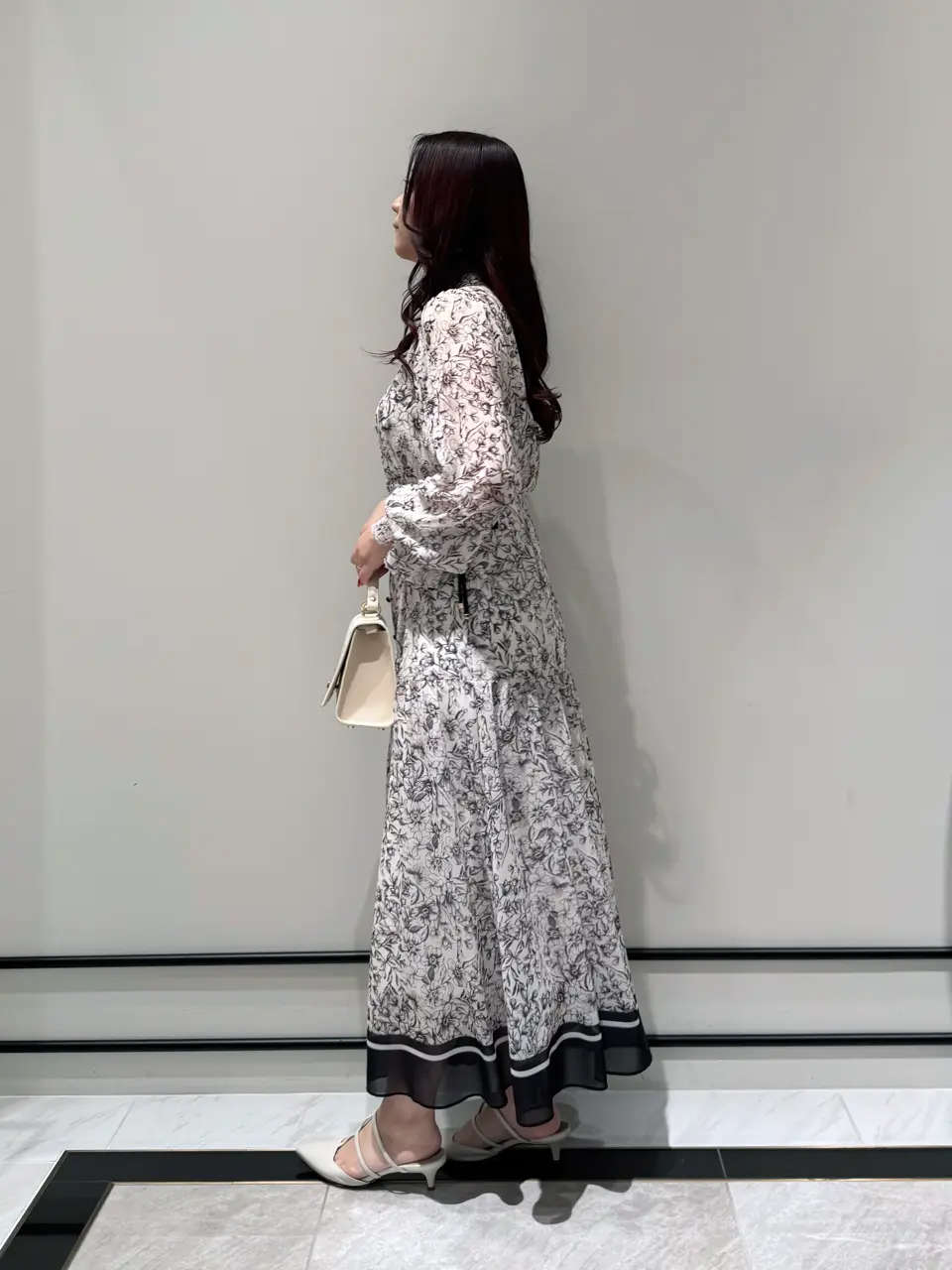 GRACE CONTINENTAL MOMOKO コーディネート画像