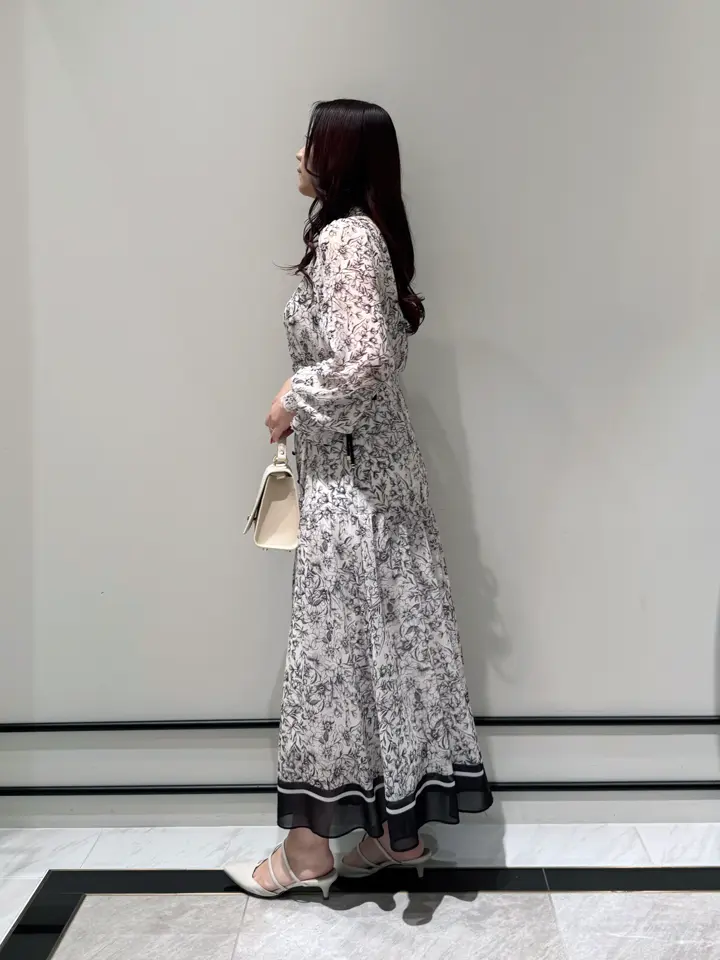 GRACE CONTINENTAL MOMOKO コーディネート画像