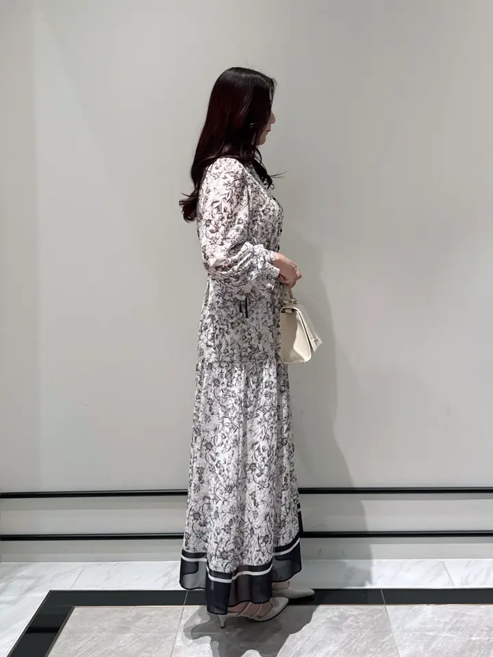 GRACE CONTINENTAL MOMOKO コーディネート画像