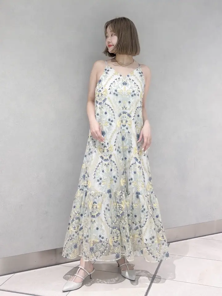 GRACE CONTINENTAL SAYUMI Nagashima コーディネート画像