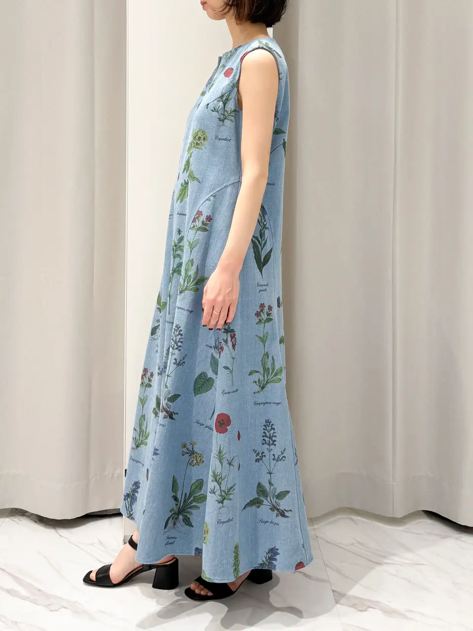 GRACE CONTINENTAL yuri コーディネート画像