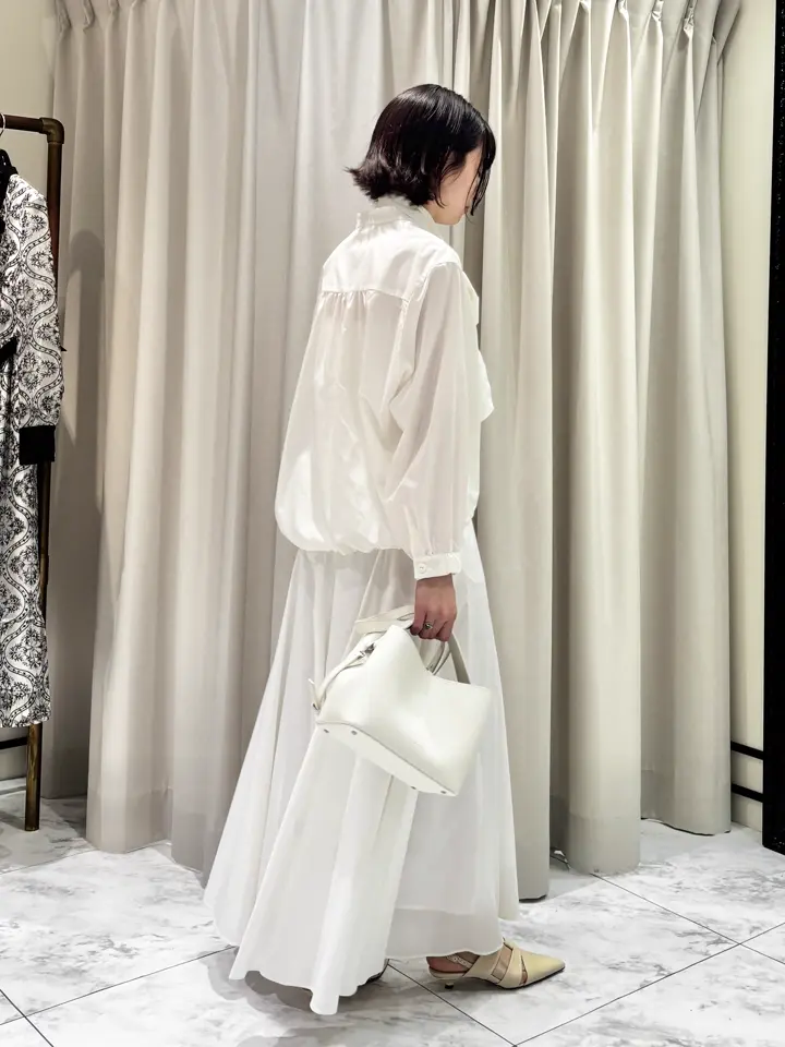 GRACE CONTINENTAL Hikaru Okada コーディネート画像