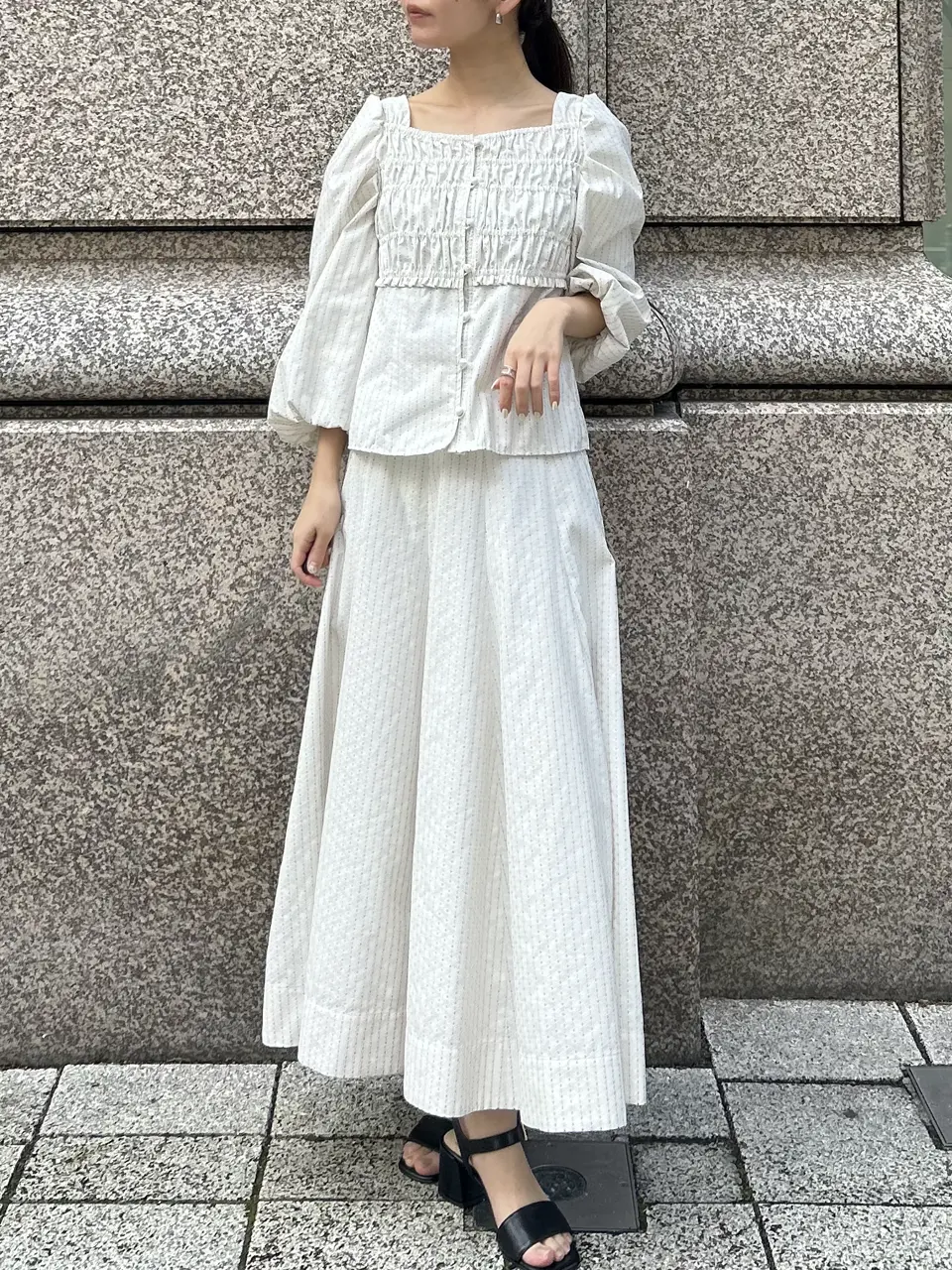 GRACE CONTINENTAL ERINA KATO コーディネート画像