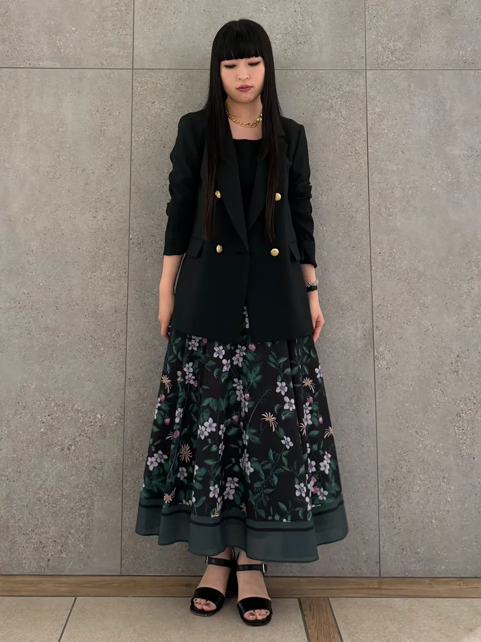  anri コーディネート画像