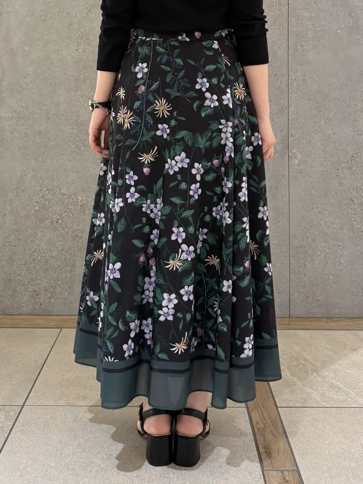 GRACE CONTINENTAL anri コーディネート画像